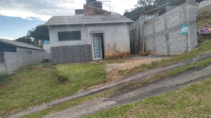 Trabalho a diária como Servente de Pedreiro, ajudante de mudanças, montagem de ferragens