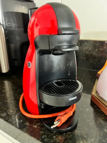 Cafeteira Dolce Gusto Nespresso