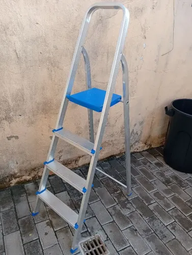 Escada mor 4 degraus 