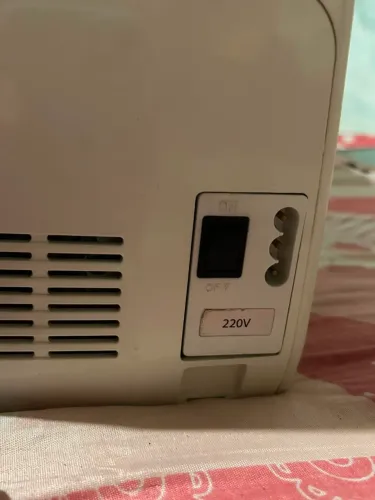 Máquina de Costura NOVA na caixa ainda