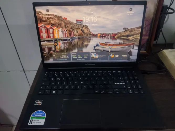 Notebook ASUS VIVOBOOK GO 15 - Ryzen 5 7520U - 8GB RAM DDR4 - SSD 256GB