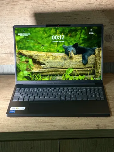 Oportunidade! Notbook iDeapad Slim 3 - i5 de 13° Geração C/ placa de vídeo NOVO! (Entrego)