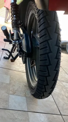 Vende-se moto Suzuki 125