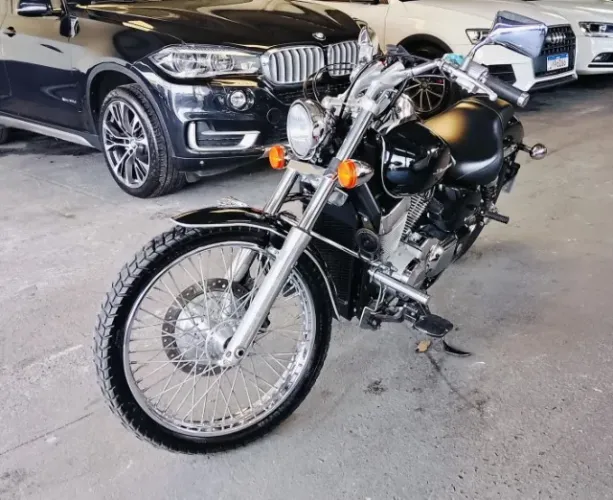 HONDA SHADOW 750