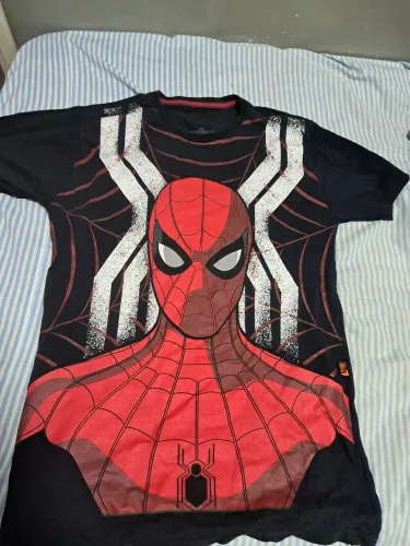 Camisa do homem aranha