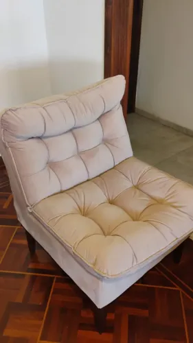 Poltrona Rose em ótimo estado