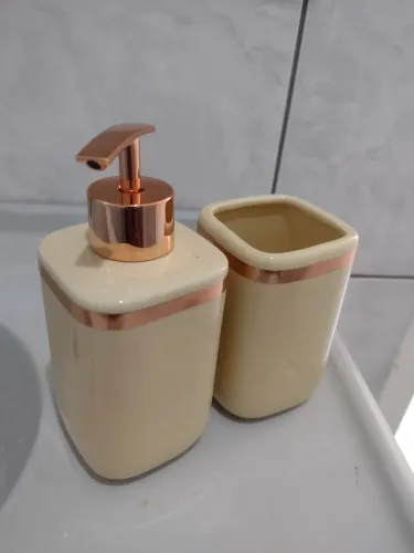 Porta sabonete e porta escova