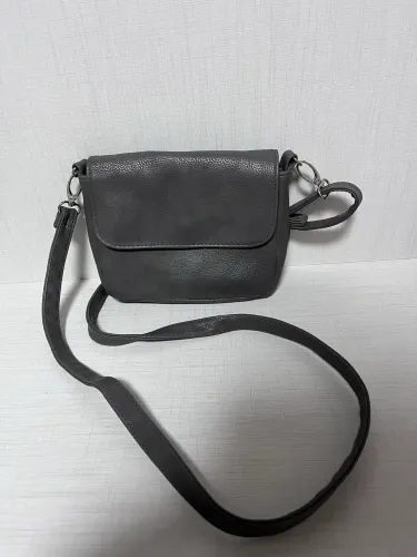 bolsa tiracolo cinza pequena 20x15cm alça ajustável
