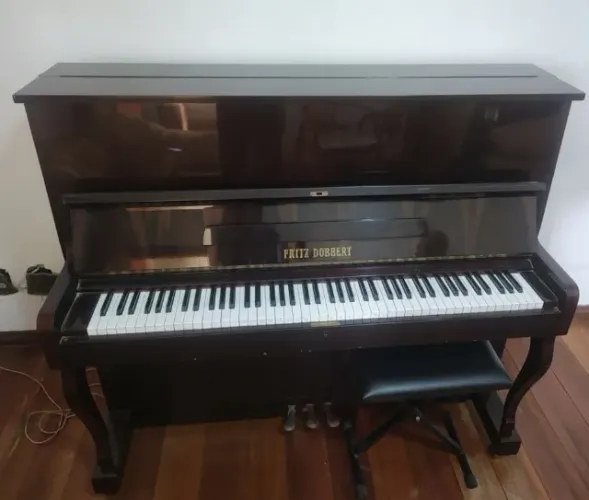 Piano Fritz Dobbert 102 RES | Imbuia Natural (Não MDF) | Conservado + Afinado | Banqueta