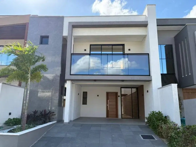 Casa Duplex no Condomínio Ignez Fiuza