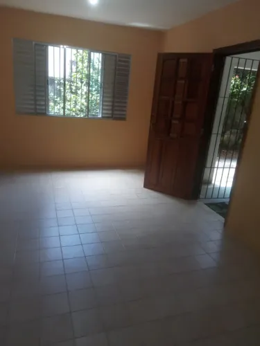 Alugo Apartamento no Bairro do Cordeiro