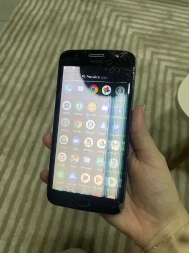Vendo moto G5s plus 