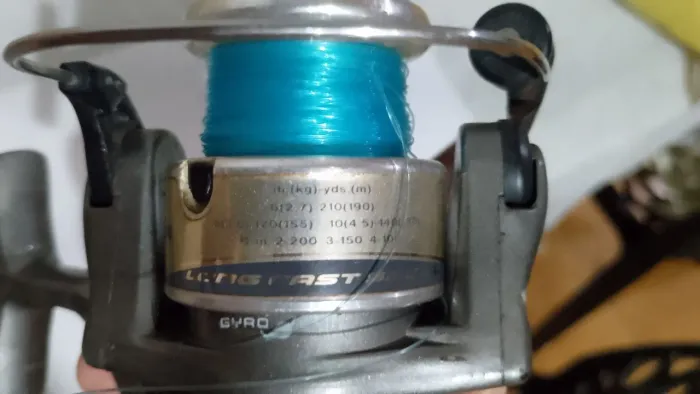 Molinete Daiwa Regal 2500 x ótimo estado