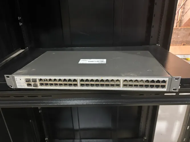 Switch intelbras 48 portas + 4 portas mini gbic Sh