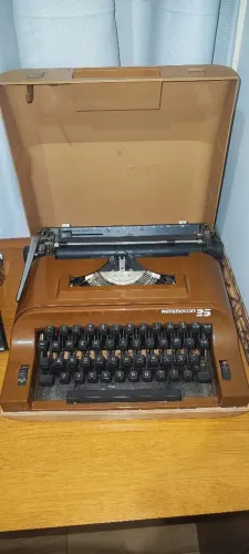 Máquina de datilografia 