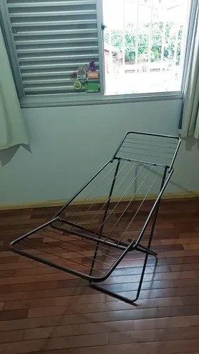 VARAL DE CHÃO DOBRÁVEL REFORÇADO