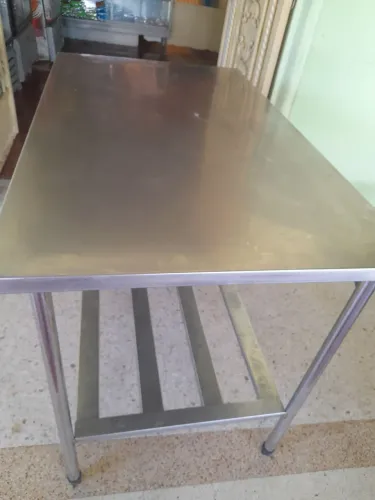 Mesa de inox 120 por 70cm 