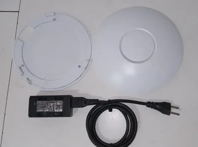 Repetidor internet de longo alcance profissional_ Ubiquiti Unifi AP-LR