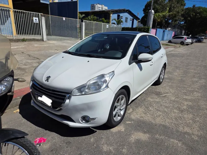 Peugeot 208 Allure 1.5 Flex 8V 5P 2015