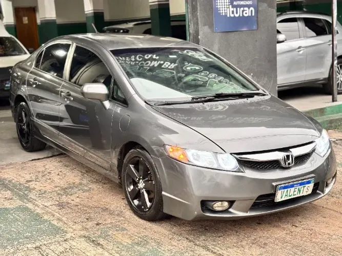 Honda Civic Sedan LXS 1.8/1.8 Flex 16V Aut. 4P 2009