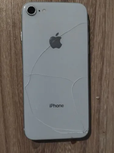 iPhone 8