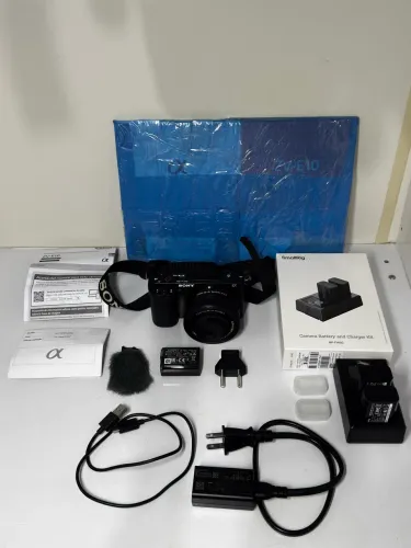Sony ZVE-10 + Lente 16-50mm + 3 Baterias + Carregador SmallRig