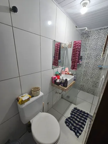 Sobrado para venda separada ou junto, fica em Barra Grande, Maragogi
