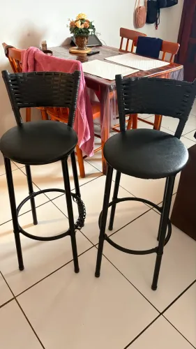 Vendo 2 banquetas altas
