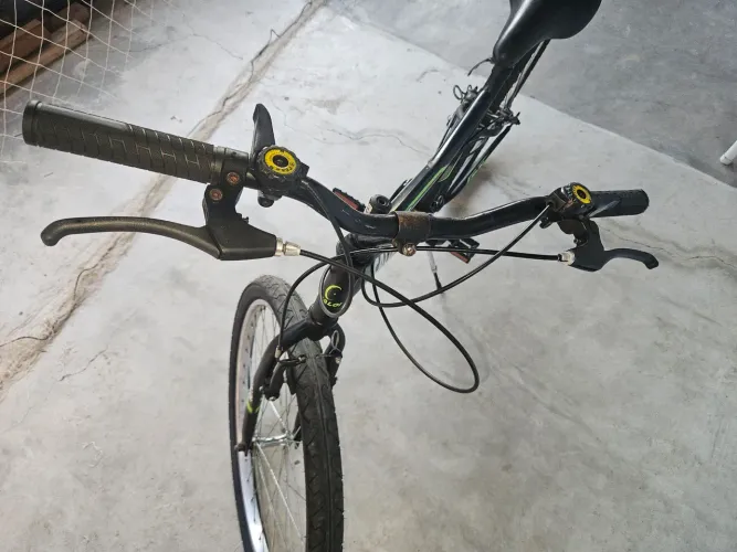 Vendo uma bicicleta caloi di macha aro 29 bem conservada revisada