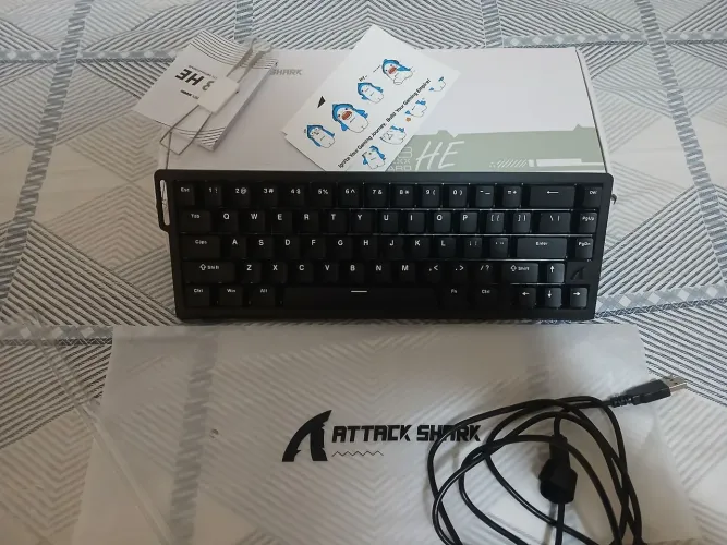 TECLADO ATTACK SHARK X68HE