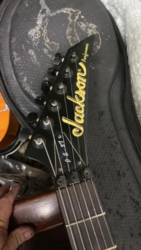 Guitarra jackson korea flying V