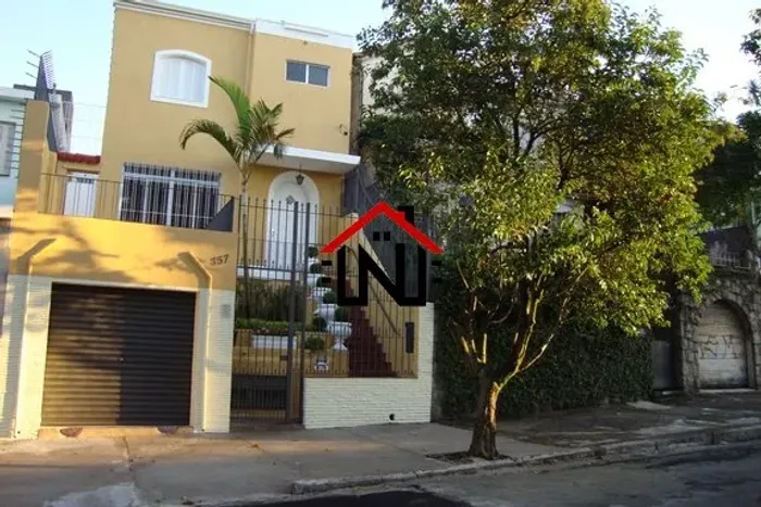 Casa em Aclimação com 160m²