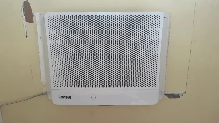 Ar Condicionado Janela 10000 BTUs Consul Eletrônico com Controle Remoto