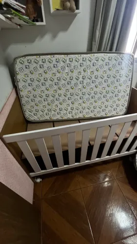 Berço pouco usado, bem conservado
