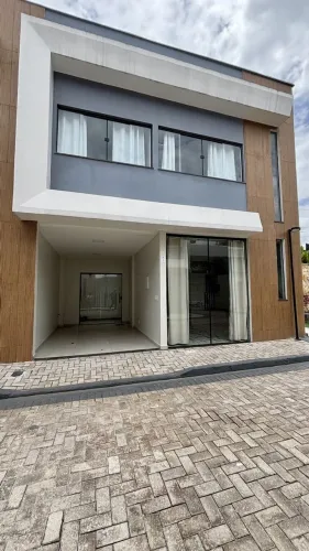 Casa em condomínio, 3 quartos, 2 suítes, 81 m², 1 vaga no Coqueiro em Ananindeua