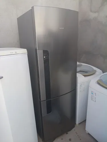 Vendo geladeira Consul inverse de 370 litros froz fry semi nova gelando bem