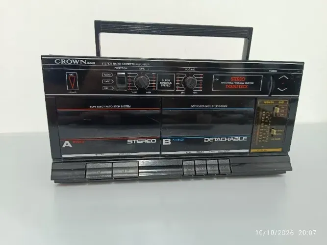 Rádio CROWN (Japones)