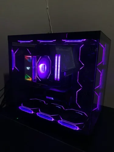 PC Gamer Ryzen 5 5600 + RX 7600 8GB