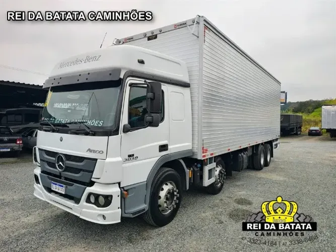 Mercedes Benz Bitruck Atego 3030 Baú