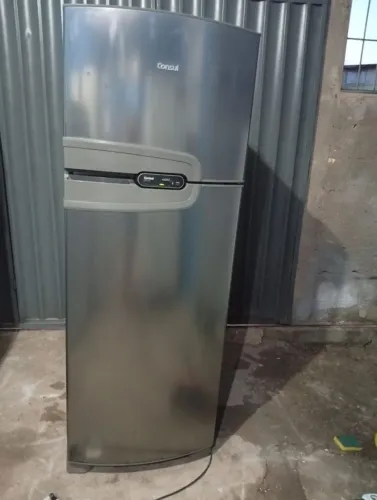 Geladeira Consul Frost Free inox 433 litros funcionando perfeitamente