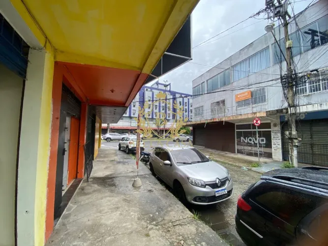 Loja Comercial para Locação em Ponto Estratégico de Cabo Frio Alta Visibilidade para o Se