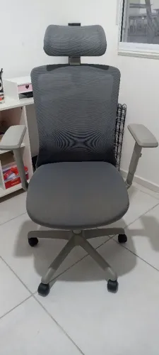 CADEIRA ESCRITÓRIO REGULÁVEL 