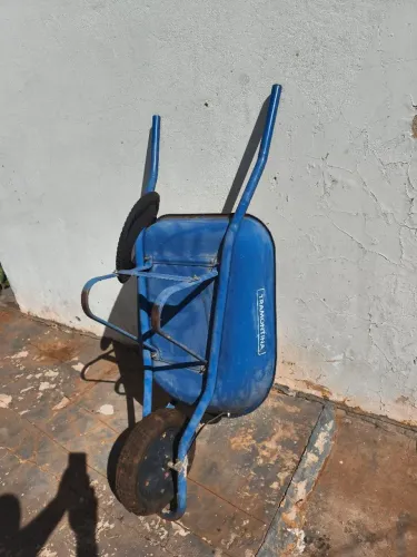 Carrinho de mão Tramontina