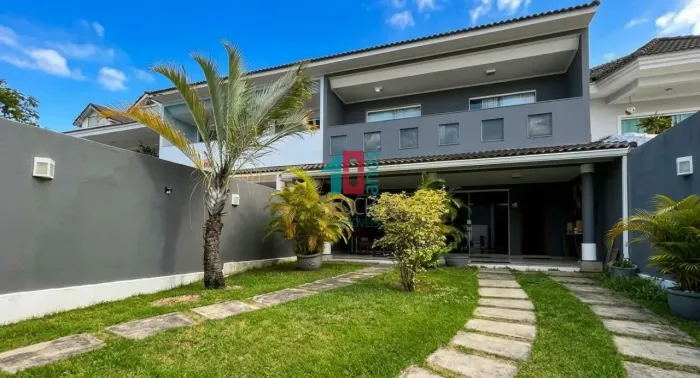 Recreio dos Bandeirantes | Casa de Condomínio 5 quartos, sendo 5 suites