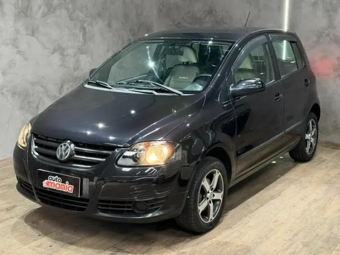 Volkswagen Fox 1.0 MI Total Flex 8V 5P 2010
