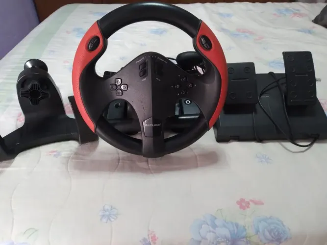  Volante Multilaser com Pedais para PC e PS3, PS4 e Xbox One - Completo e Conservado