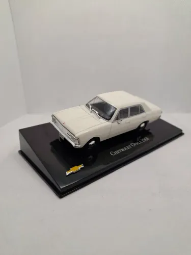 Miniatura Chevrolet Opala - Escala 1/43 - Chevrolet Collection