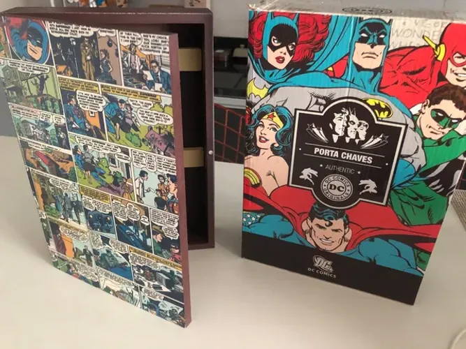 Quadro Decorativo e Porta Chaves De Madeira Quadrinhos Dc Comics Authentic Original