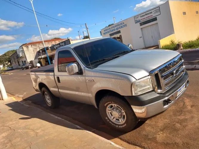 Ford F250 XLT super Duty 4X2 CS
