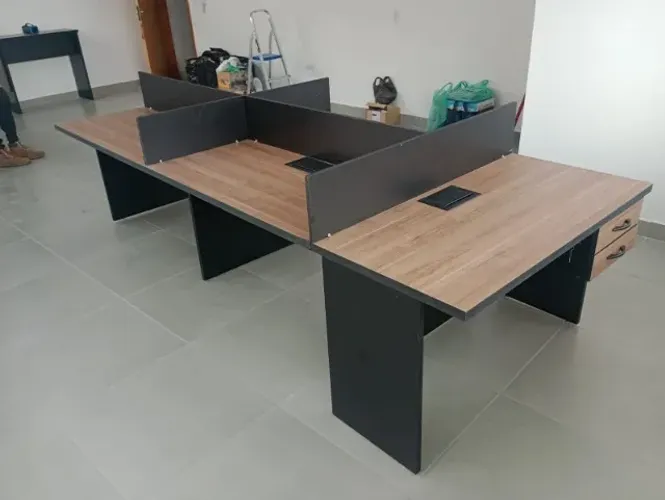 ESTAÇÃO DE TRABALHO 4 POSIÇÕES+MESA LÍDER